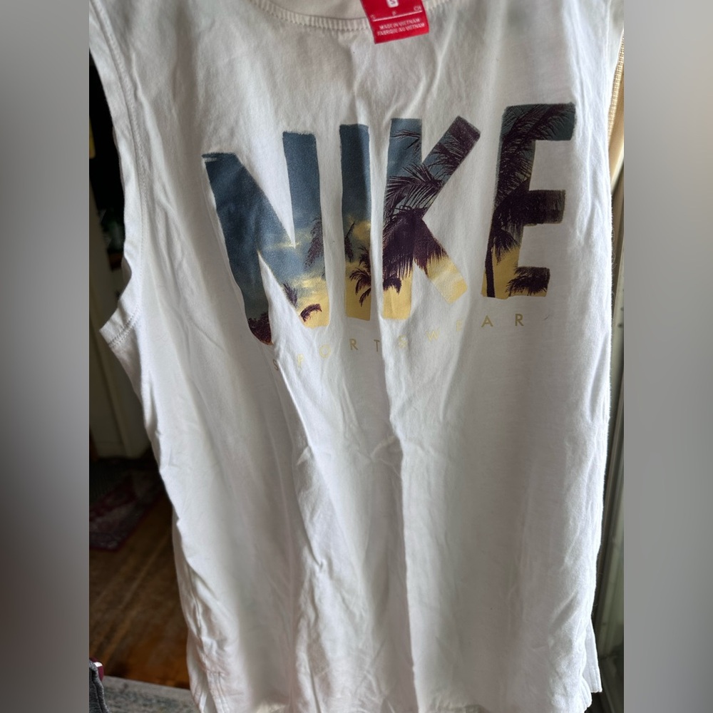 Nike White Graphic Palm-Print Tank with Red Tag